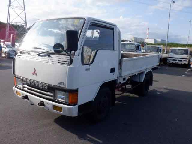 MITSUBISHI CANTER