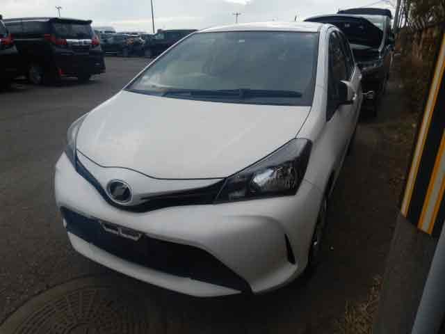 TOYOTA VITZ