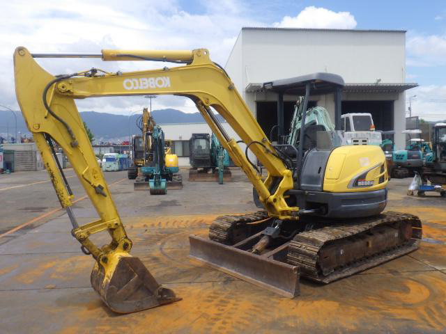 KOBELCO MINI EXCAVATOR 