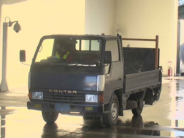 MITSUBISHI CANTER