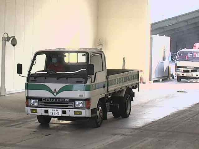 MITSUBISHI CANTER